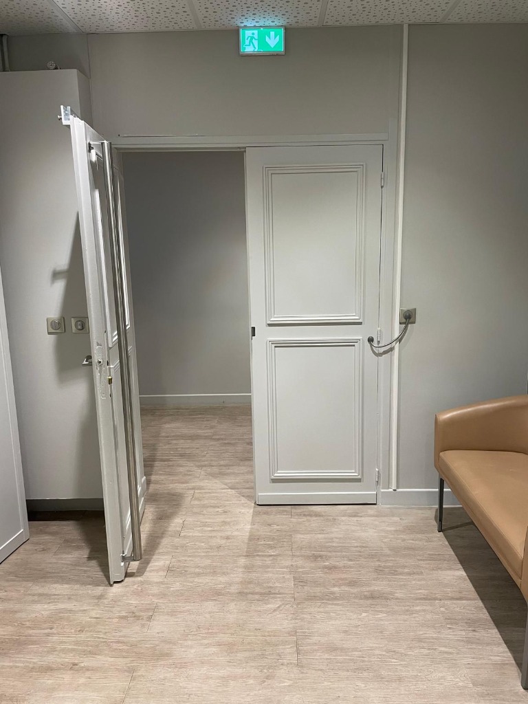 Installation d’une gâche électrique contrôlée par digicode