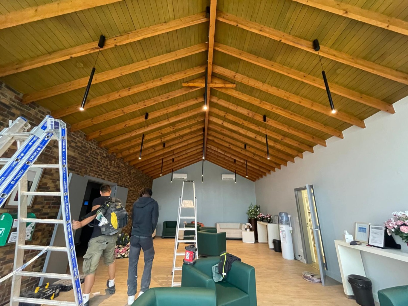 Mise en place d’un éclairage pour une salle de cérémonie
